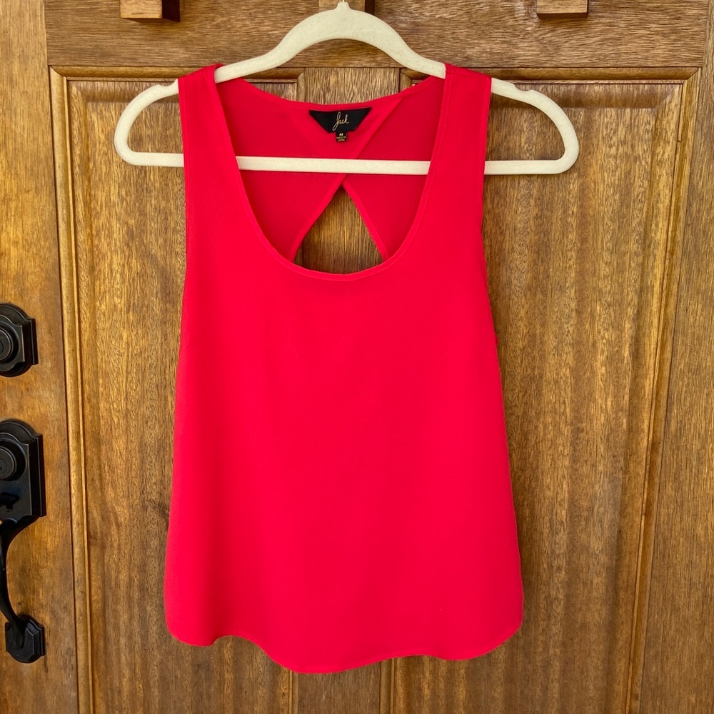 Jack | red sleeveless top w/ triangle design back
